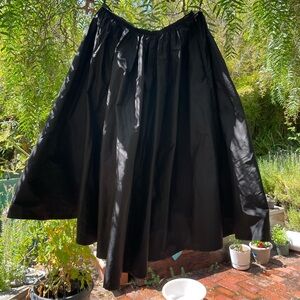 Black Joie silk taffeta skirt NWOT
